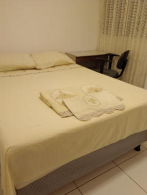 Quarto casal em charmoso apto compartilhado